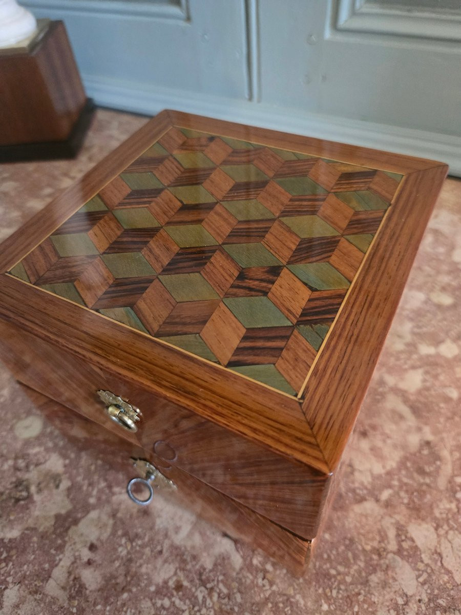 Louis XVI Period Cube Marquetry Perfume And Ointment Box.  -photo-2