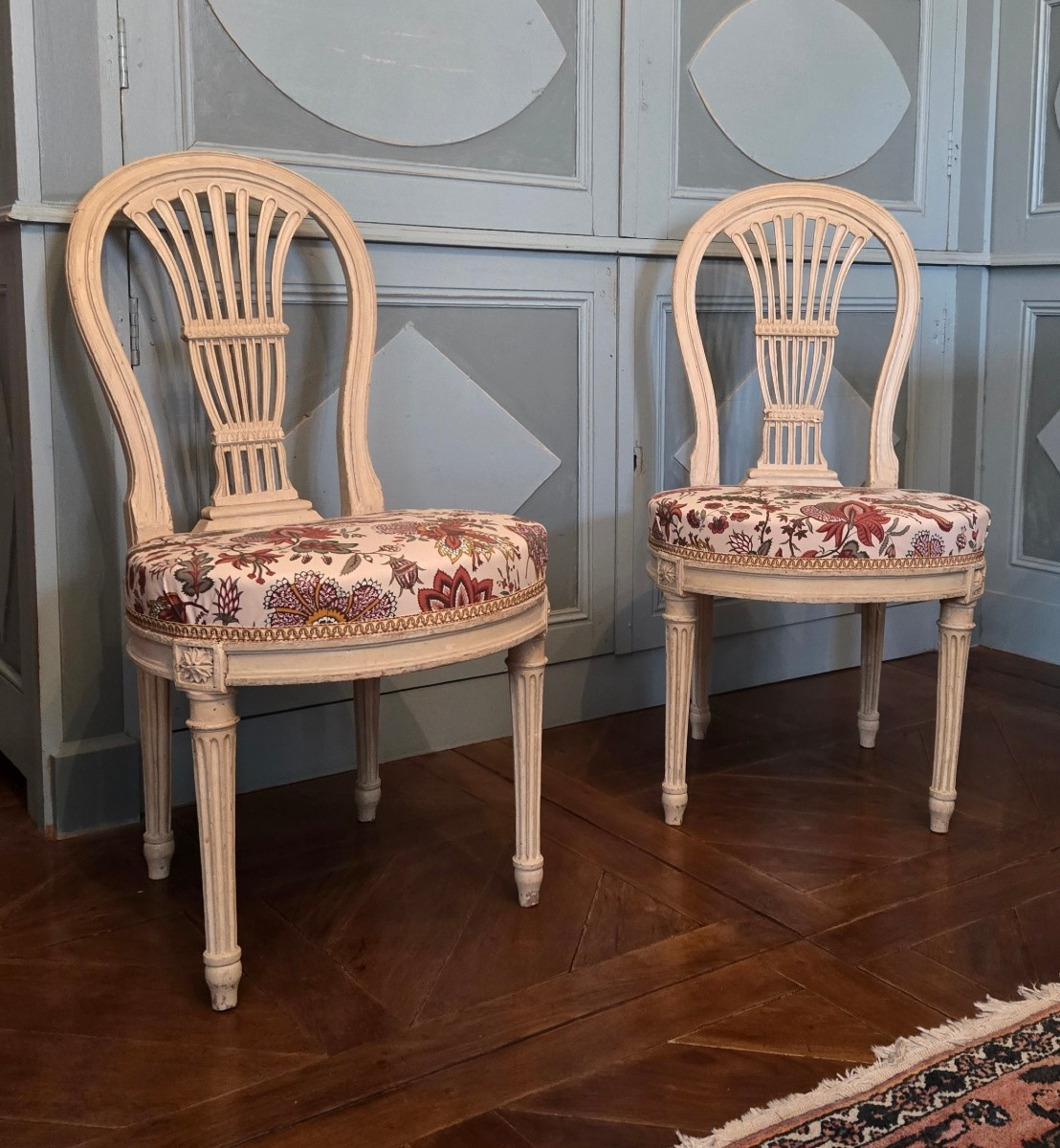 Jean Avisse, paire de chaises d’époque Louis XVI.