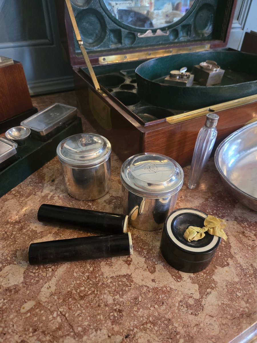 Nécessaire de voyage signé Maire – Paris, vers 1789.  -photo-1