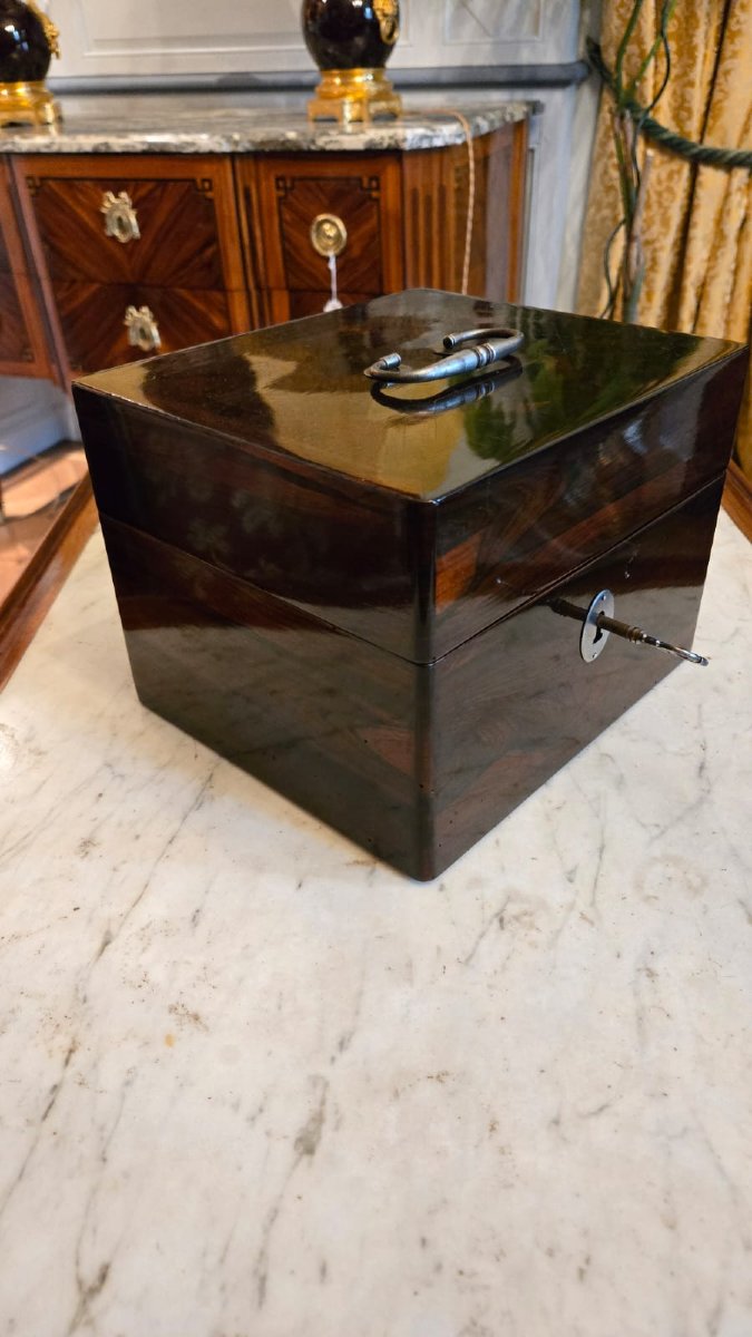 Nécessaire à parfums – Paris, vers 1730 .-photo-3