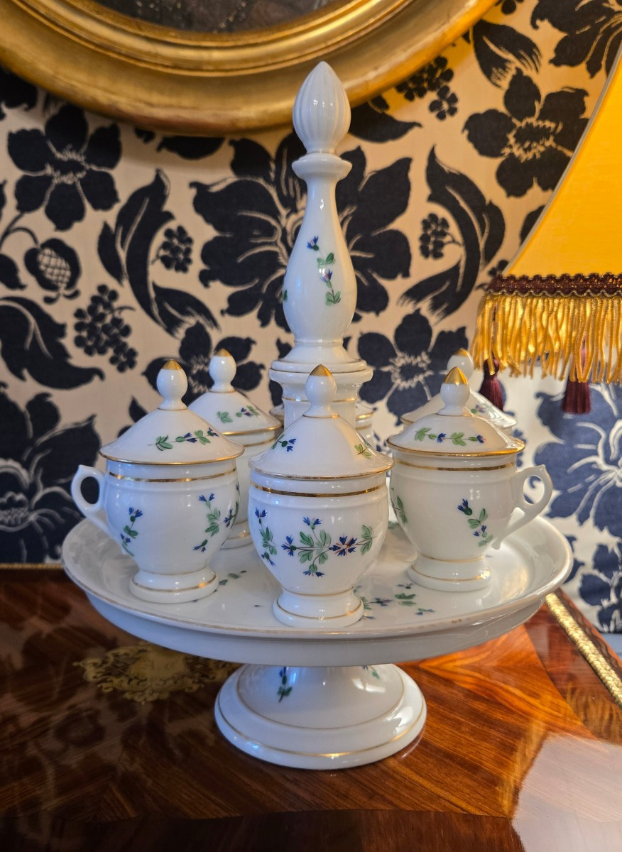 Serviteur à Crème en porcelaine, décors au Barbeaux vers 1800