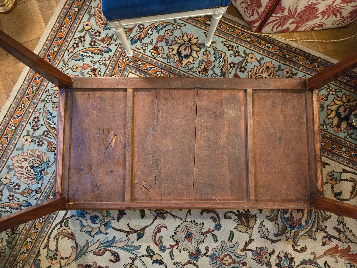 Bureau plat d’époque Louis XVI en acajou – Travail parisien.  -photo-5