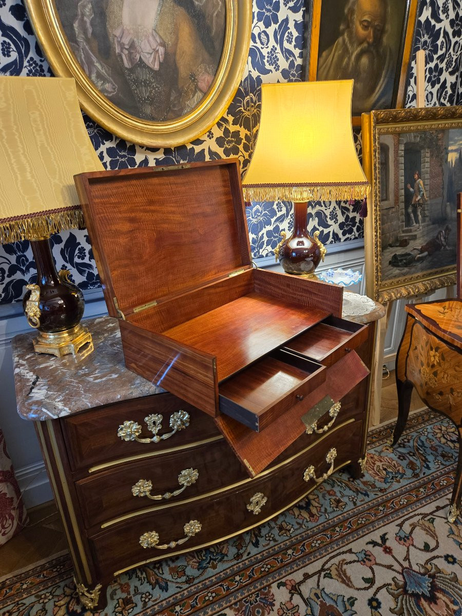 Grand coffret en bois de rose et palissandre, signé “Th. Année – rue Chapon 18 – Paris”-photo-5