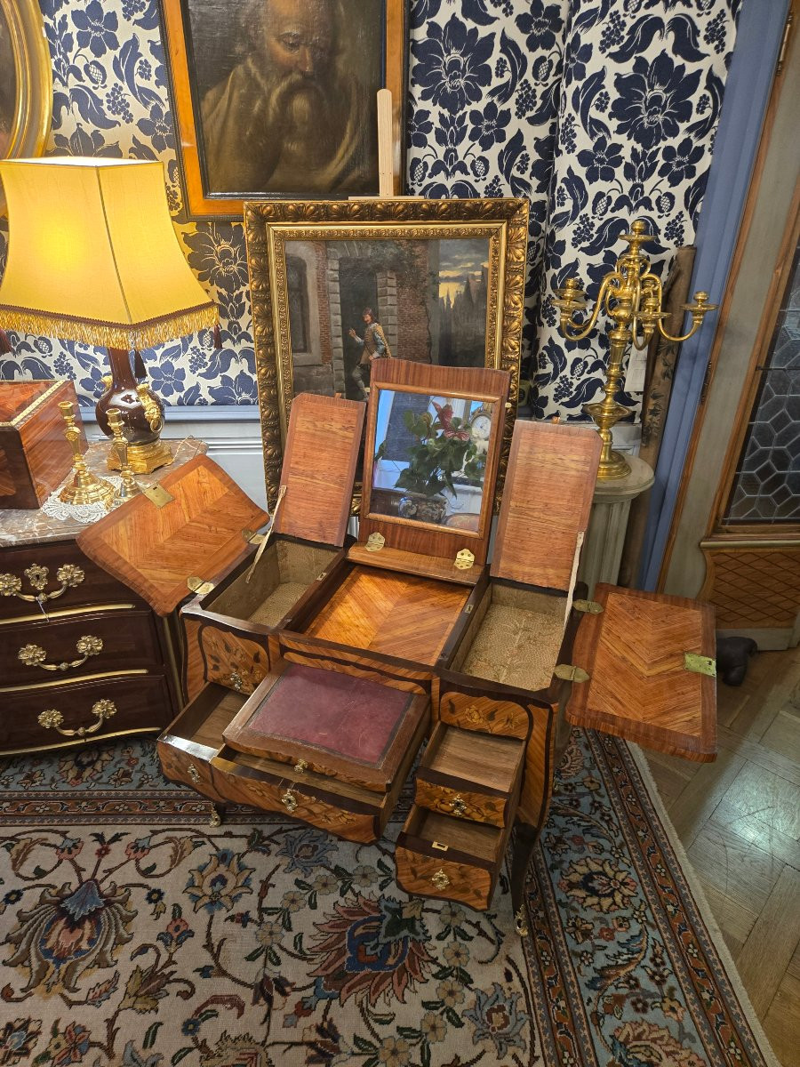 Coiffeuse de style Louis XV, Attribuée à André Mailfert (vers 1905–1925).  -photo-5