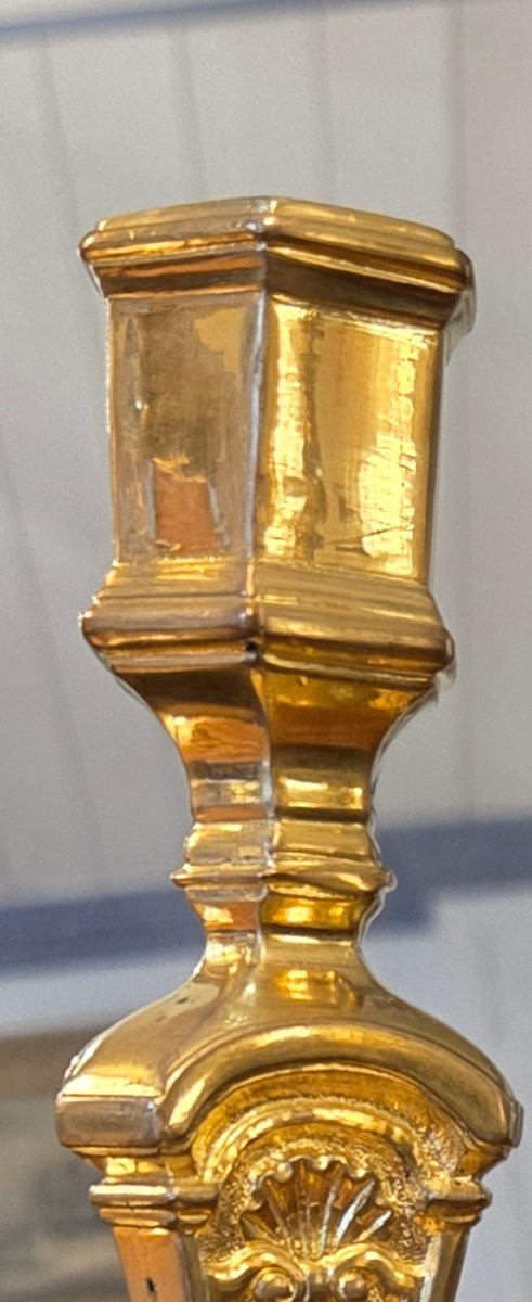 Paire de flambeaux Régence, bronze ciselé et doré – Première moitié du XVIIIᵉ siècle.  -photo-2