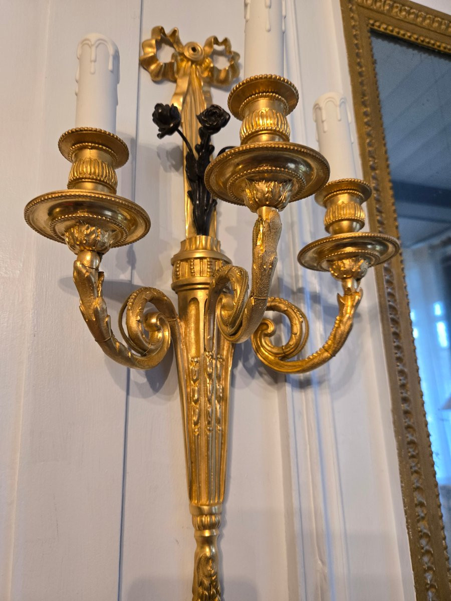 Pair Of Louis XVI Style Neoclassical Wall Sconces – Gilt Bronze And Patinated Bronze – 19th Century-photo-6