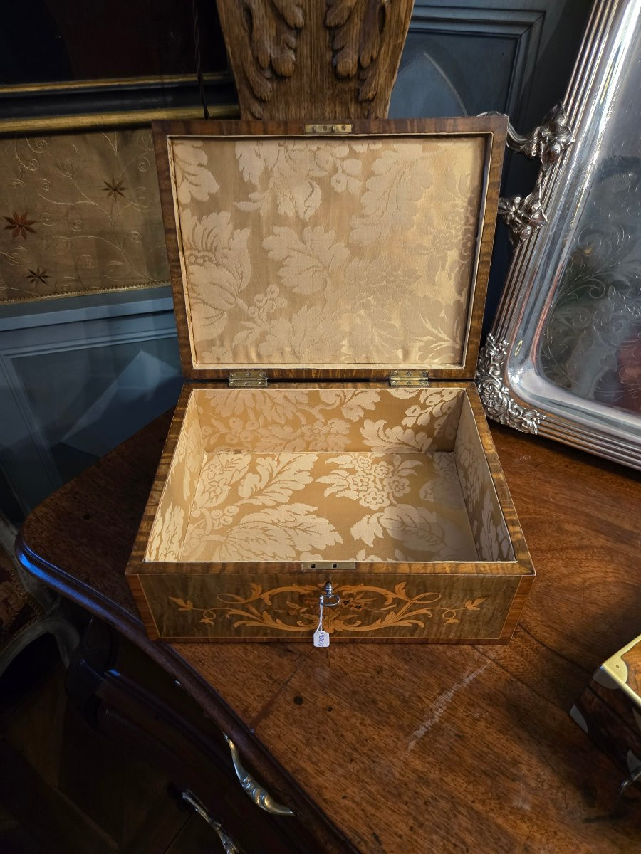 Floral Marquetry Box, European Work, Mid-19th Century.-photo-5