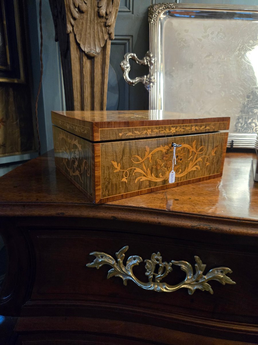 Floral Marquetry Box, European Work, Mid-19th Century.-photo-7