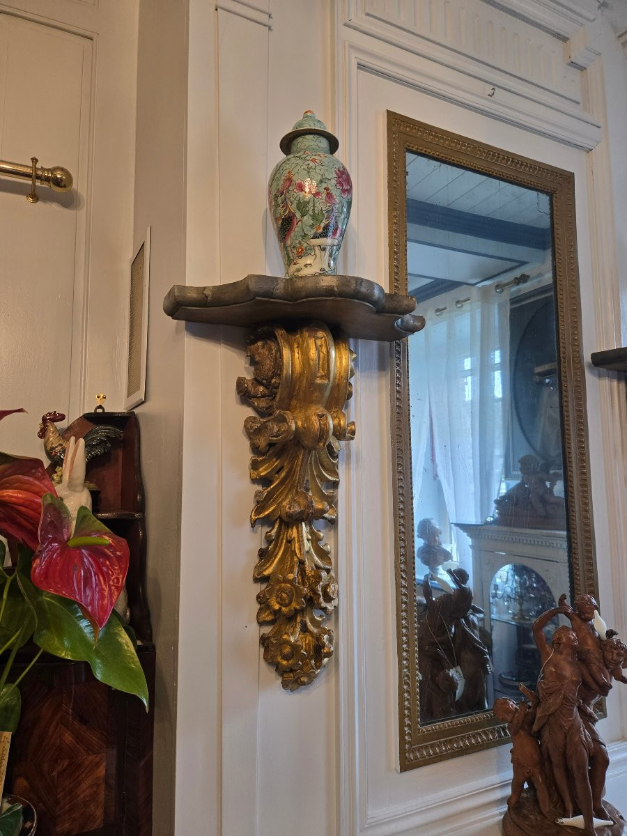 Pair Of Large Wall Consoles In Carved And Gilded Wood, Early 18th Century.  -photo-3