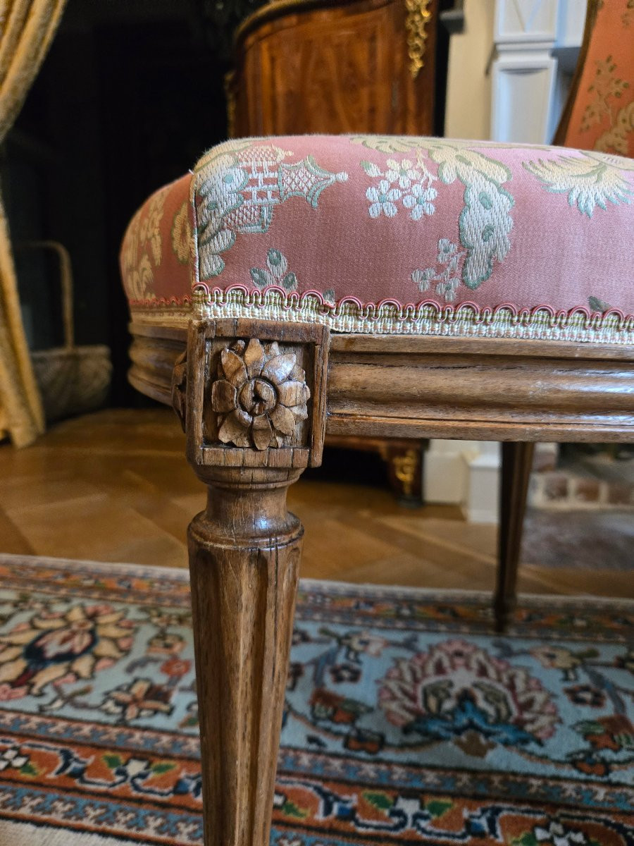 Paire de chaises Transition Louis XV – Louis XVI, travail parisien, vers 1775.  -photo-4