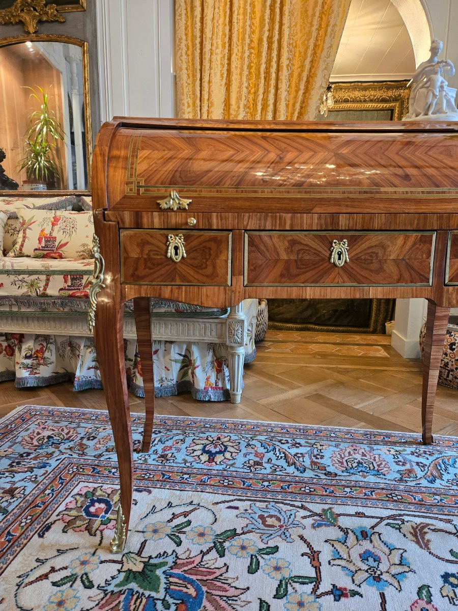 Central Roll-top Desk – Louis XV/louis XVI Transition, Parisian Work, Circa 1770 -photo-2