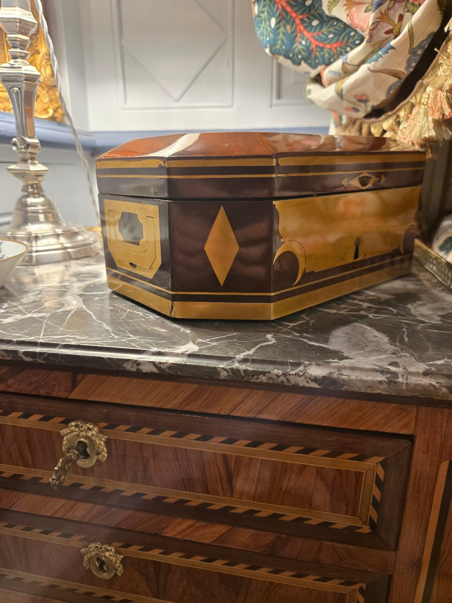 Coffret à bijoux en acajou à pans coupés, d’époque Empire. -photo-3