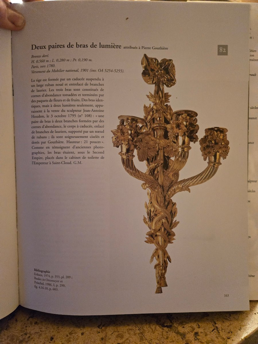 Paire d’appliques Louis XVI, d’après le modèle de Pierre Gouthière conservé au Louvre, XIXᵉ .-photo-8