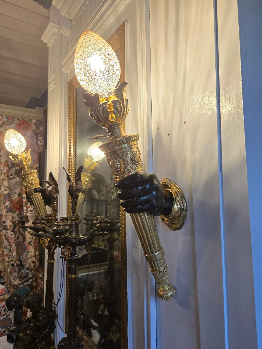 Paire d’appliques torchères en bronze Époque Napoléon III – Second Empire.-photo-4