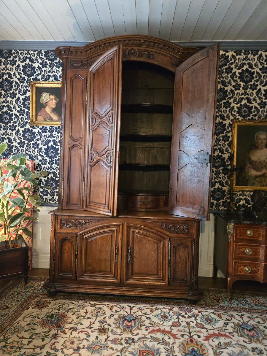 Grand buffet de présentation dit de boiserie, a double evolution, vers 1715.-photo-3