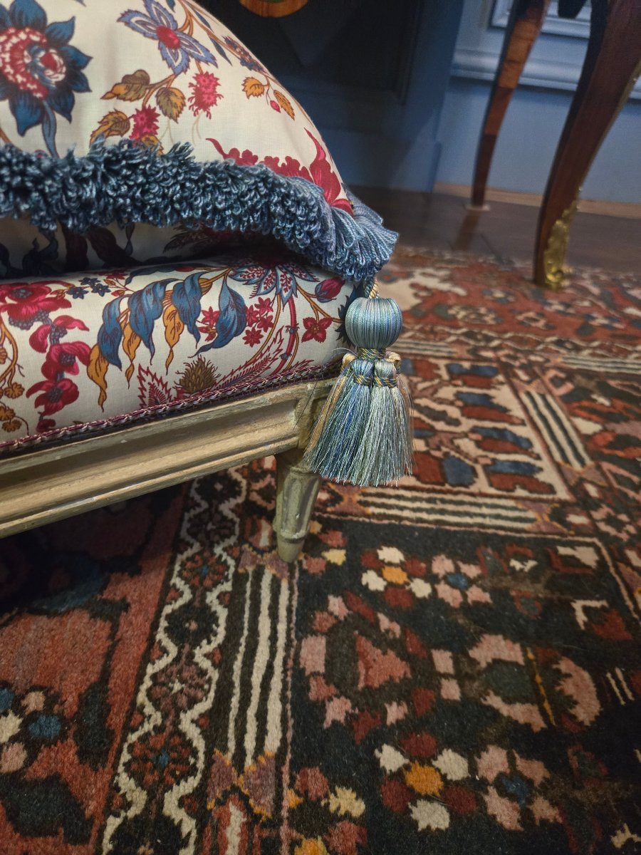 Tabouret Louis XVI pour chien– Château de Foulletorte – Famille de Malherbe.  -photo-3