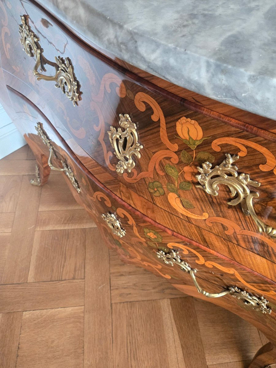 Louis XV Period Commode, Eastern French Work, 18th Century.  -photo-2