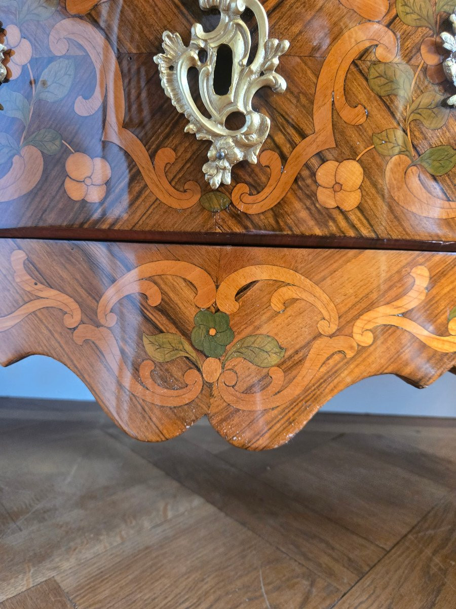 Louis XV Period Commode, Eastern French Work, 18th Century.  -photo-4