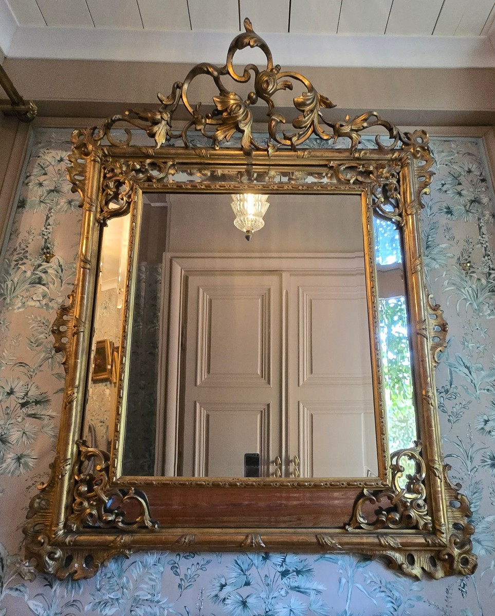 Grand miroir à parecloses  Époque Napoléon III – XIXe siècle.   