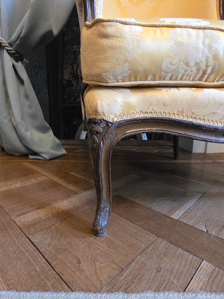 Large bergère en gondole estampillée I.B. Cresson, Paris, époque Louis XV.   -photo-1