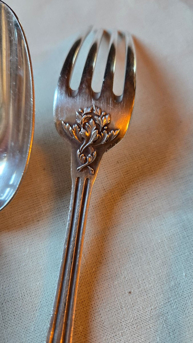 Suite de 10 couverts en argent massif, modèle Louis XVI au laurier et monogrammé, Hénin & Cie, -photo-4