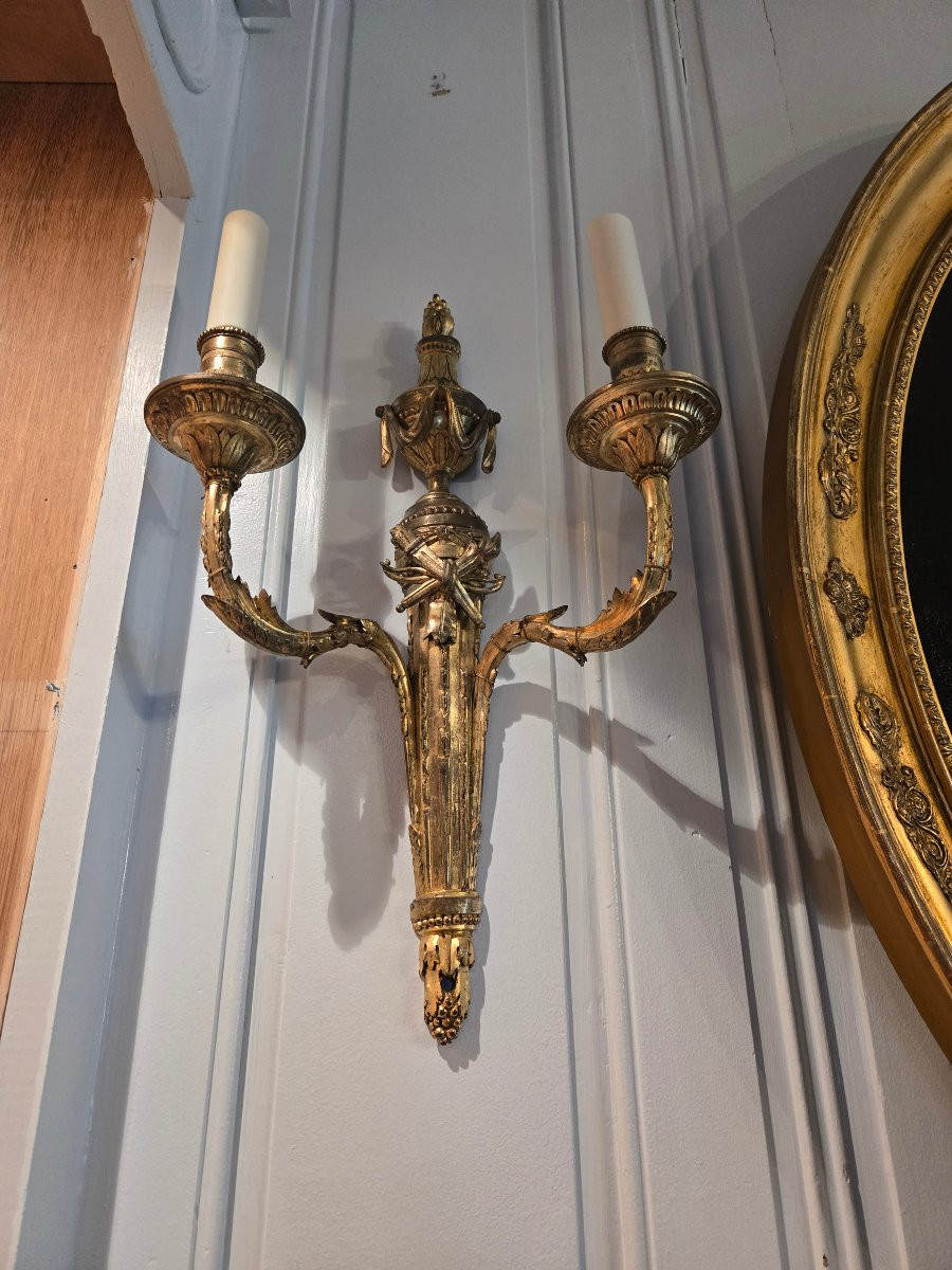 Pair Of Neoclassical Sconces With Attributes Of Love, In Gilt Bronze, Louis XVI Period.   -photo-4