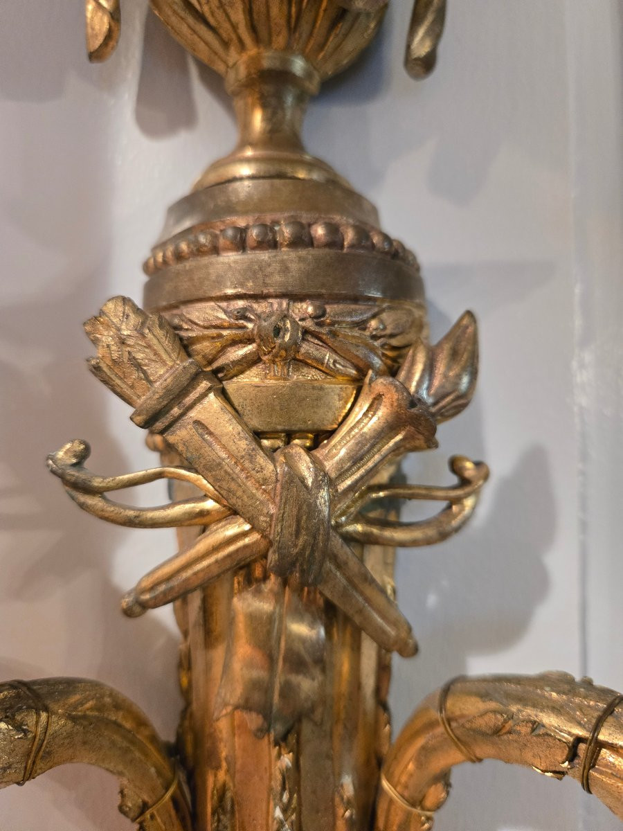Pair Of Neoclassical Sconces With Attributes Of Love, In Gilt Bronze, Louis XVI Period.   -photo-5