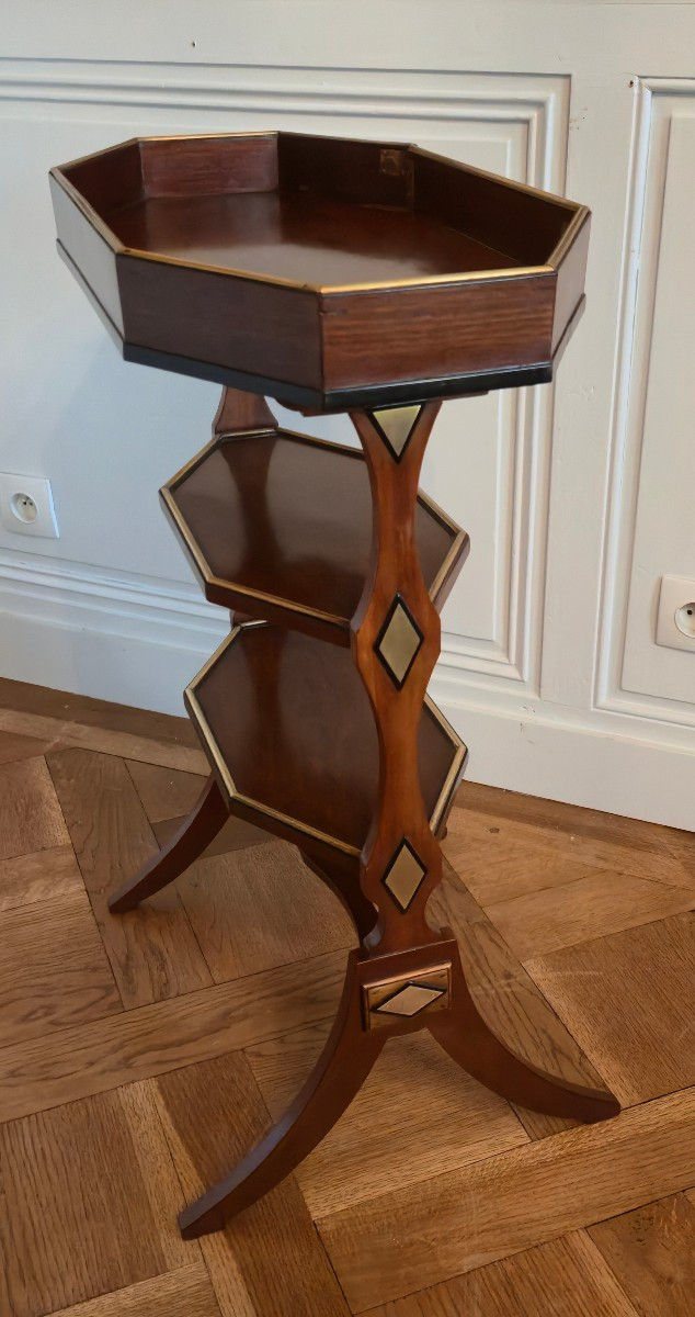 Table tricoteuse ou table à ouvrage d’époque Directoire, fin du XVIIIe – début du XIXe siècle. 