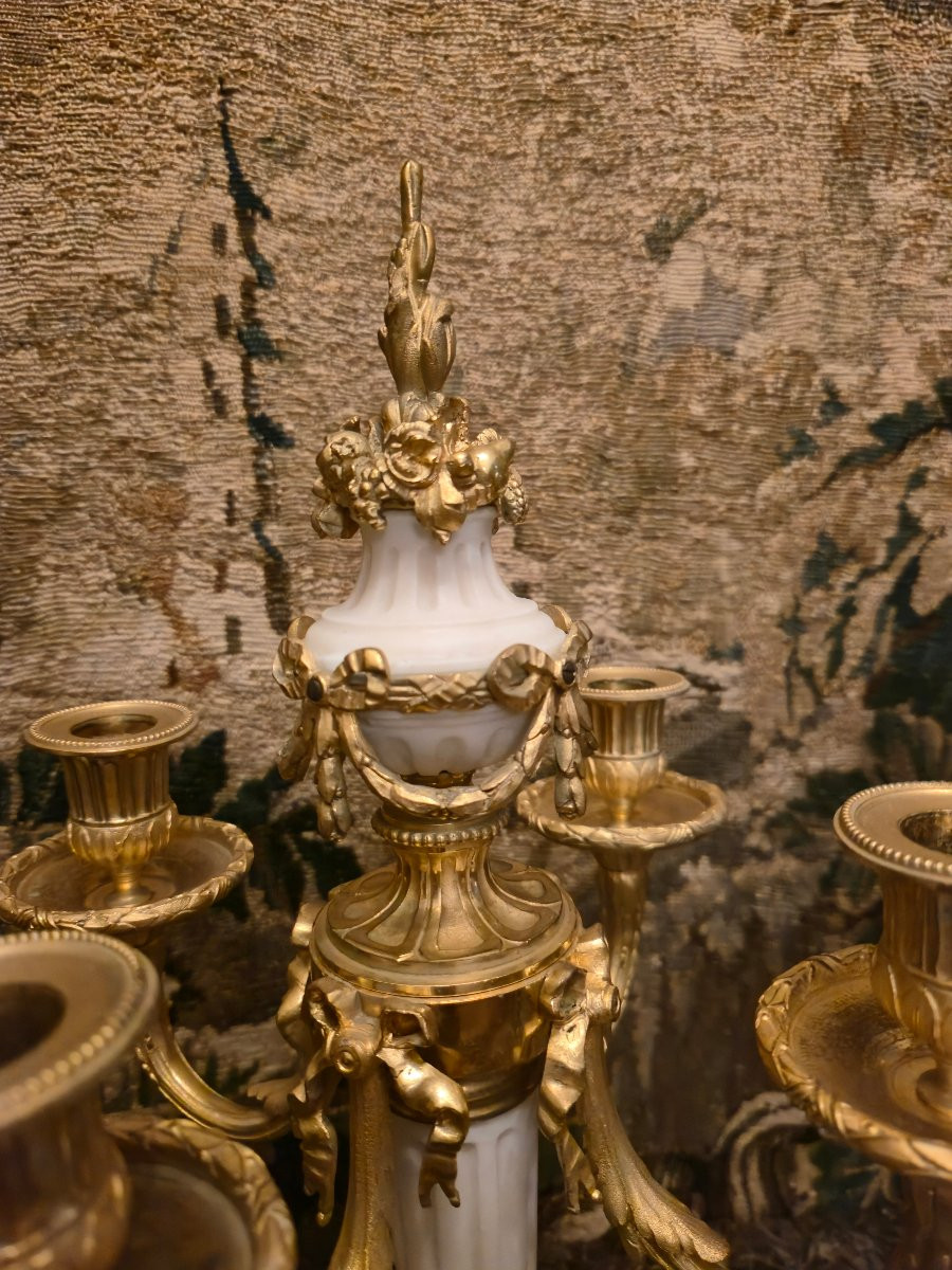 Paire de candélabres néoclassiques en bronze et marbre, style Louis XVI, époque Napoléon III.  -photo-2