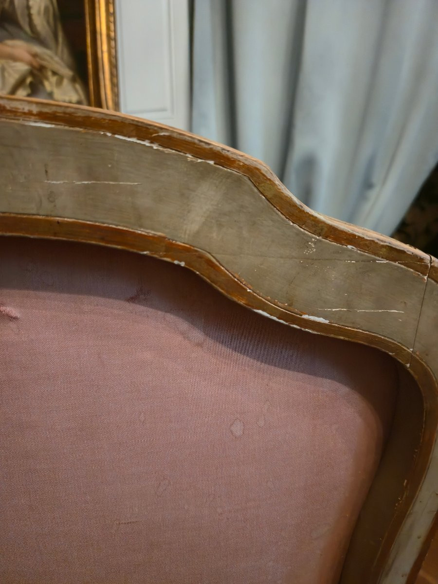 Paire de fauteuils “à la reine” en bois laqué et doré, style Louis XV, fin XIXe.   -photo-3