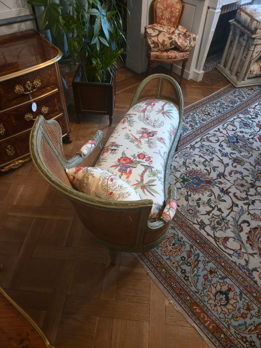 Chaise longue méridienne cannée de style Louis XVI, fin du XIXe siècle.  -photo-3