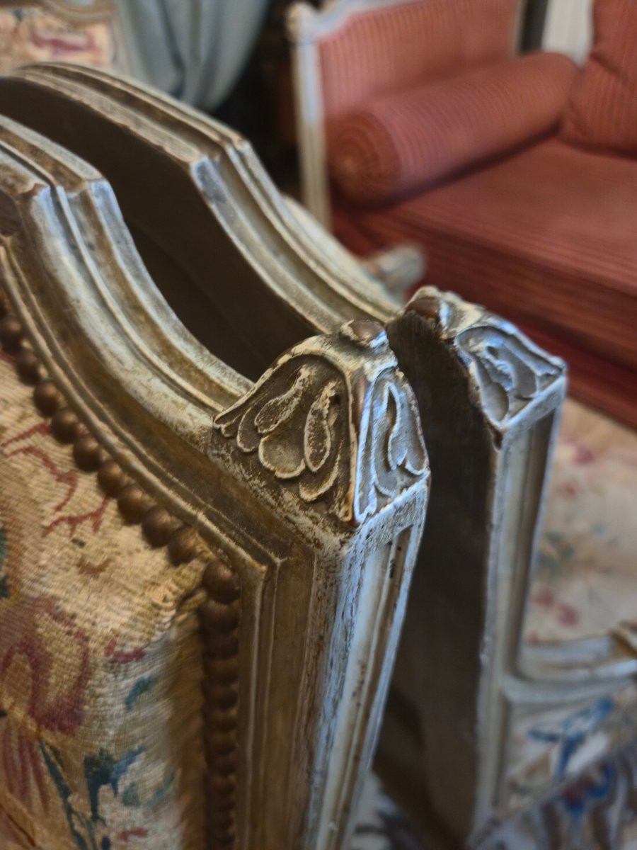 Suite de quatre fauteuils d’époque Louis XVI peint, garnis de leurs tapisseries de Beauvais.-photo-6