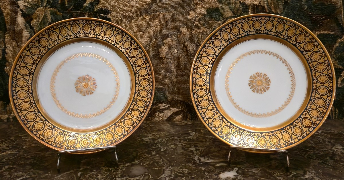Pair Of Porcelain Plates From Paris, Manufacture Ed. Honoré & Cie - Louis XVIII Period,