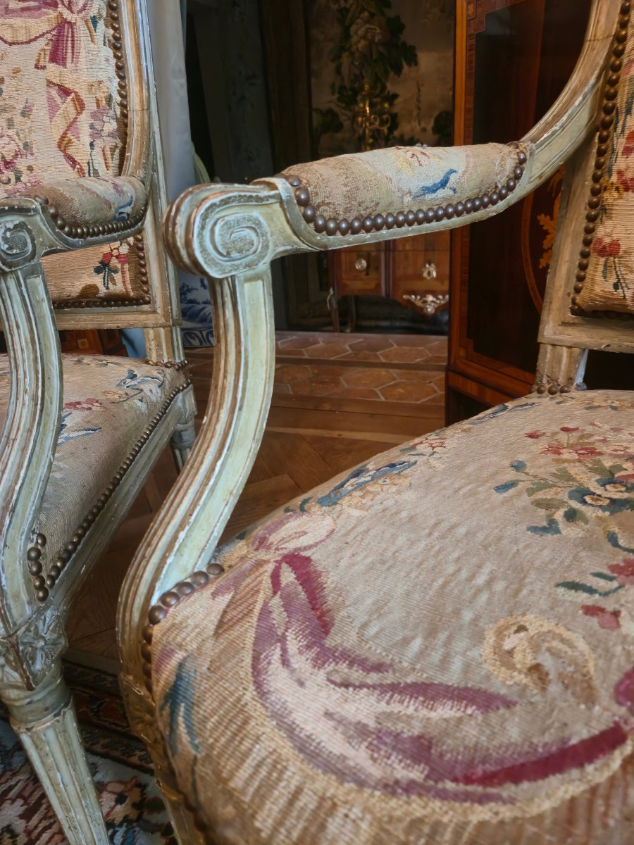 Paire de fauteuils à la reine d'époque Louis XVI, garnis de leur tapisserie de Beauvais.   -photo-2