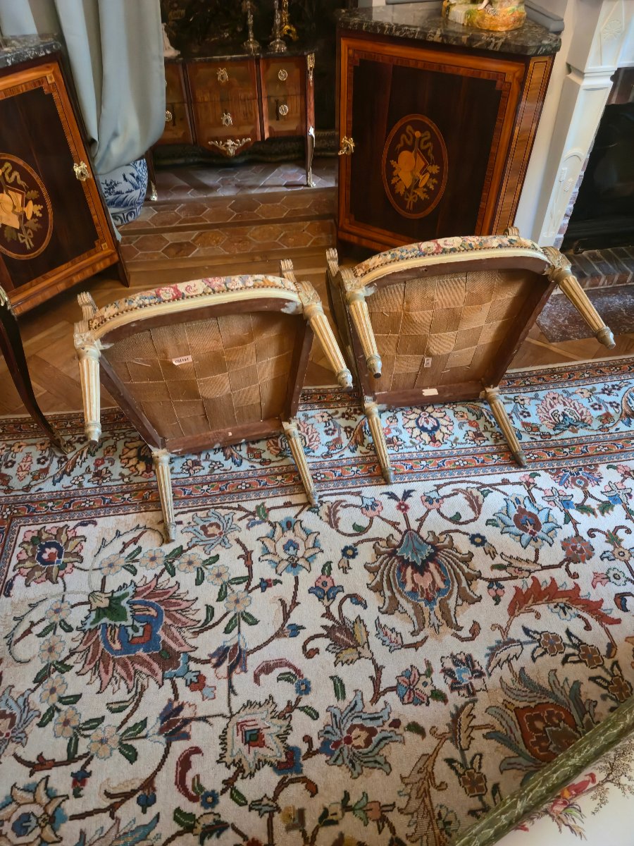 Paire de fauteuils à la reine d'époque Louis XVI, garnis de leur tapisserie de Beauvais.   -photo-6