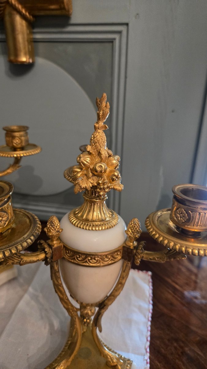 Paire de candélabres en forme d'athéniennes de style Louis XVI, seconde moitié du XIXe siècle. -photo-3