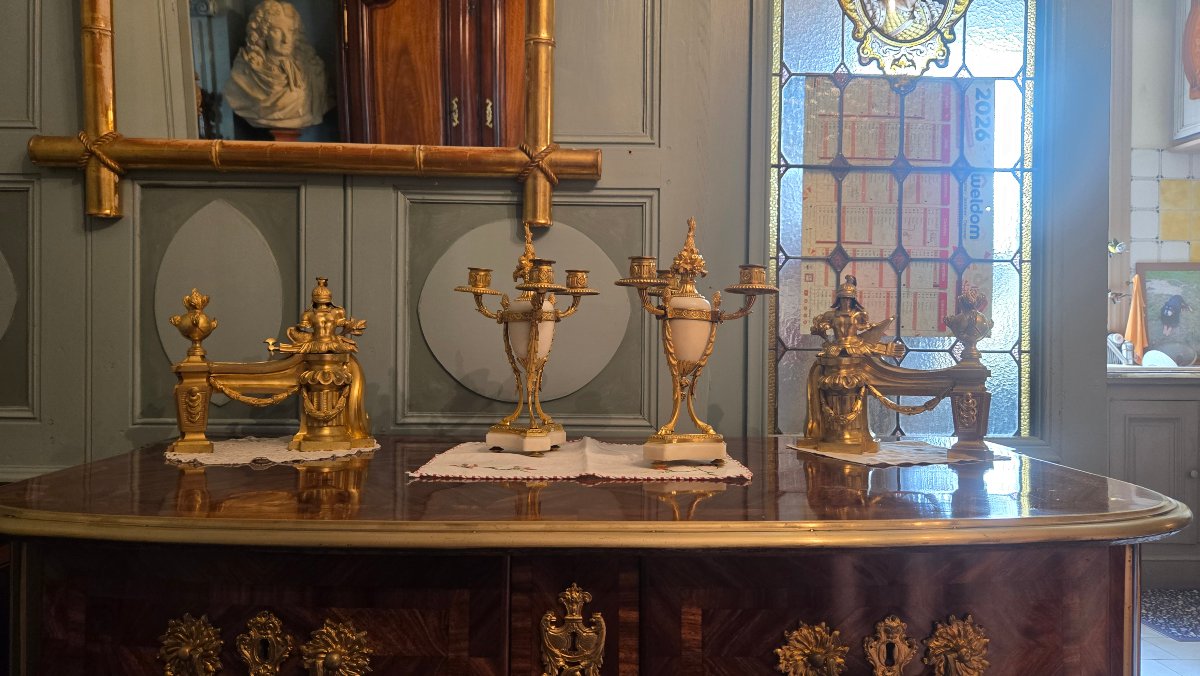 Paire de candélabres en forme d'athéniennes de style Louis XVI, seconde moitié du XIXe siècle. -photo-6