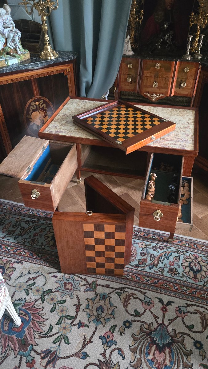 A Versatile Table From The Louis XVI Period.   -photo-5