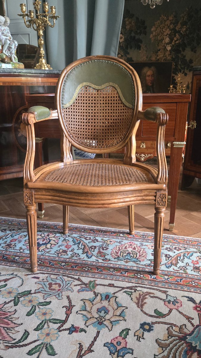 Fauteuil à fond de canne estampillé Nicolas Toussaint Porrot, époque Louis XVI.  -photo-6