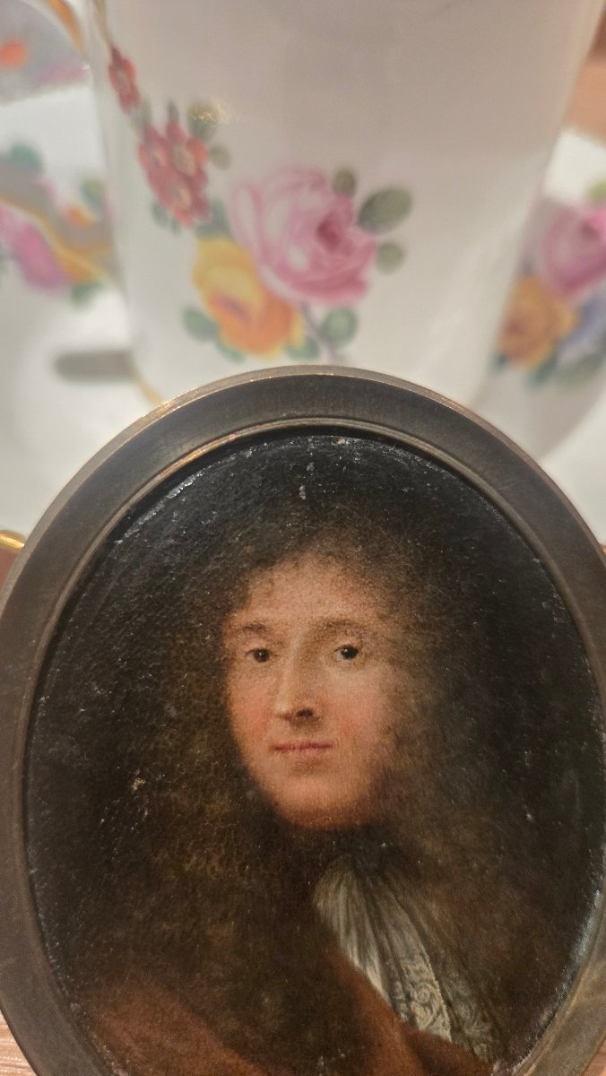 Miniature sur cuivre représentant un gentilhomme – XVIIᵉ siècle.   -photo-2