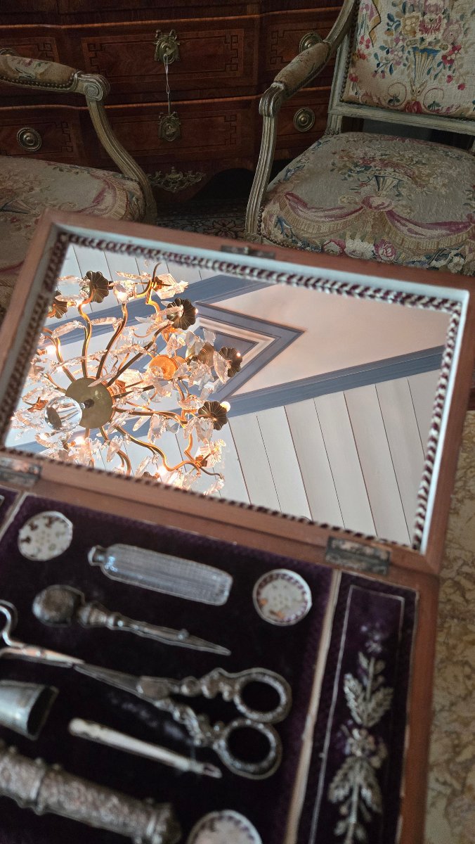 Coffret à couture musical en forme d'épinette miniature, travail français, vers 1820.   -photo-2