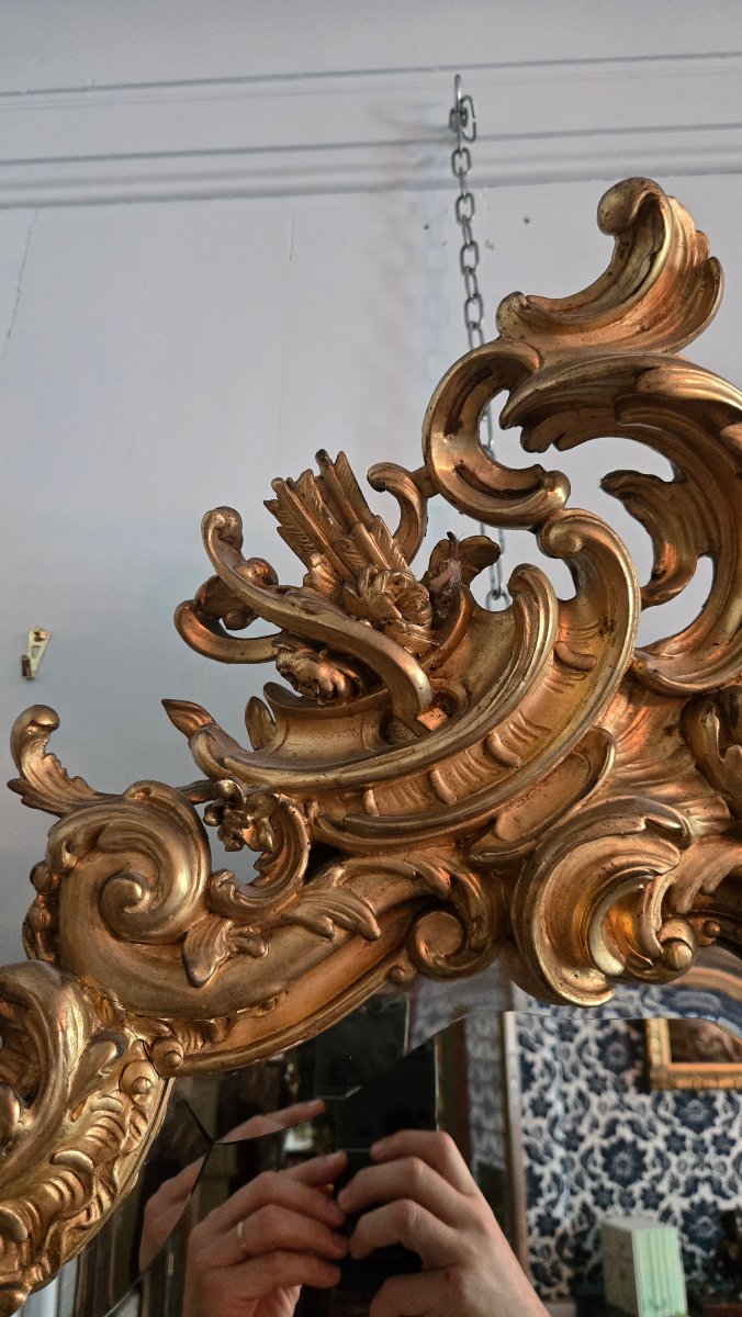 Rocaille Mirror Made Of Wood And Gilded Stucco, Decorated With Birds And A Gallant Trophy, 19th Century.   -photo-2