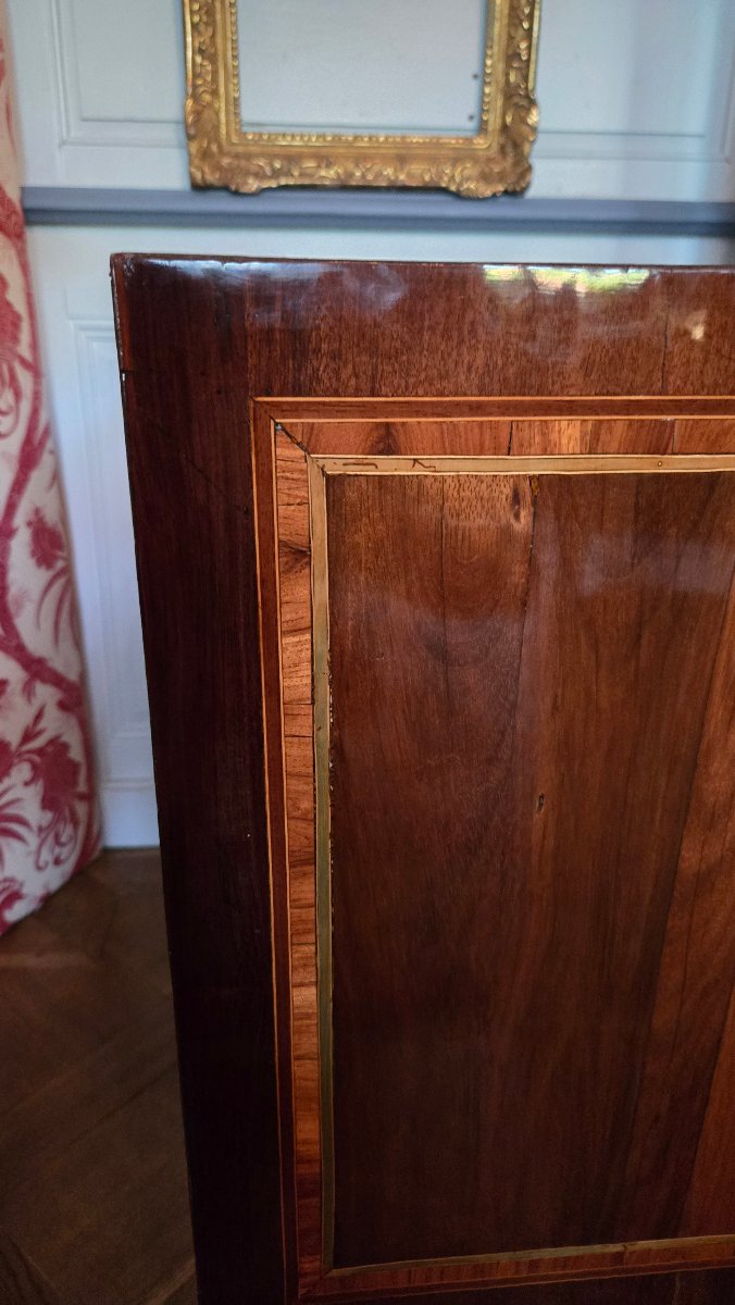 Petite commode Transition Louis XV - Louis XVI, époque XVIIIᵉ siècle.  -photo-3