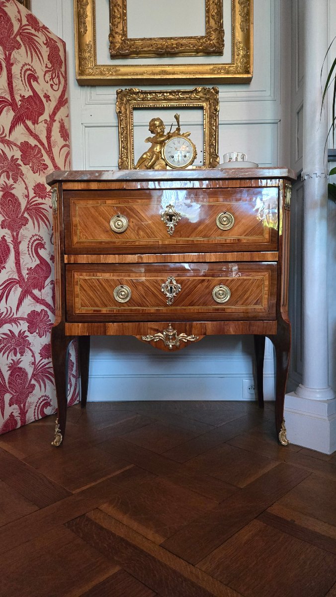 Petite commode Transition Louis XV - Louis XVI, époque XVIIIᵉ siècle.  -photo-8