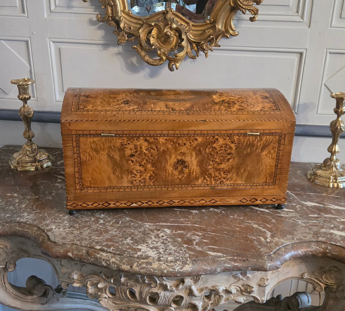 Coffret de mariage à dessus bombé en loupe de peuplier et marqueterie. Vallée du Rhin, XVIIIe-photo-5