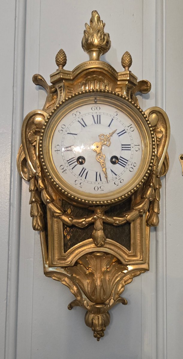 Louis XVI-style Gilded Bronze Alcove Clock, L. Marti & Cie Movement, Late 19th Century