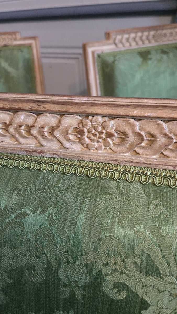 Suite de quatre chaises de salon estampillées Louis-Madeleine Pluvinet.  Époque Louis XVI.-photo-2