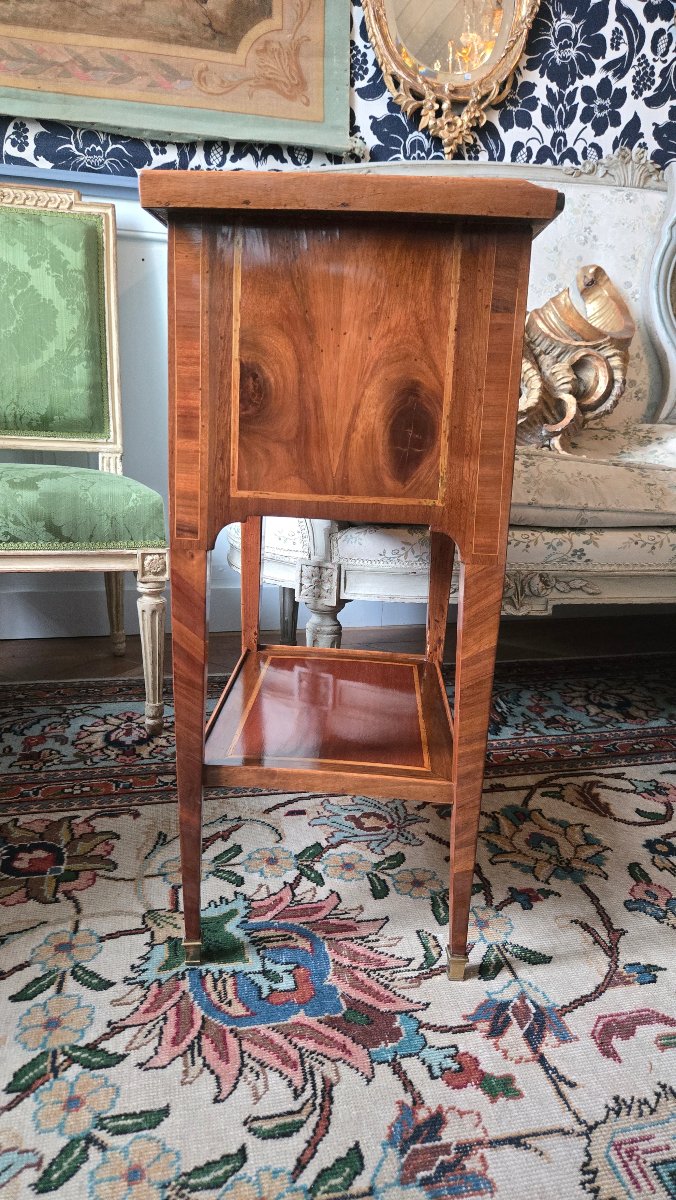 PETITE CHIFFONNIÈRE À ÉCRITOIRE Époque Louis XVI, fin du XVIIIᵉ siècle .-photo-3