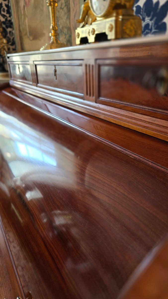 Bureau à cylindre en acajou d’époque Louis XVI  Paris, vers 1780-1790 .-photo-2