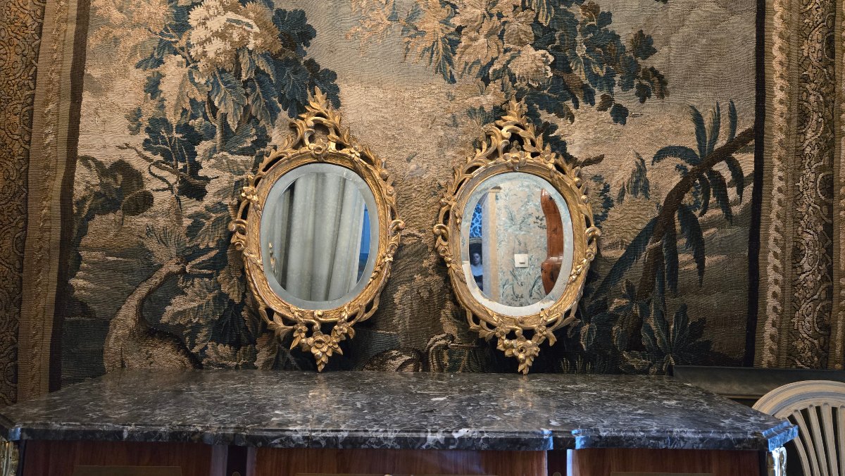 Paire de miroirs en médaillon, Travail italien, seconde moitié du XVIIIe siècle.-photo-8